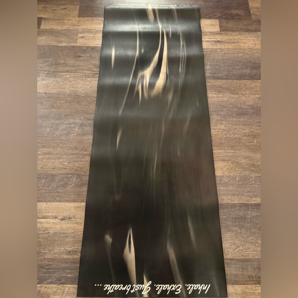 Lululemon 5mm reversible yoga mat